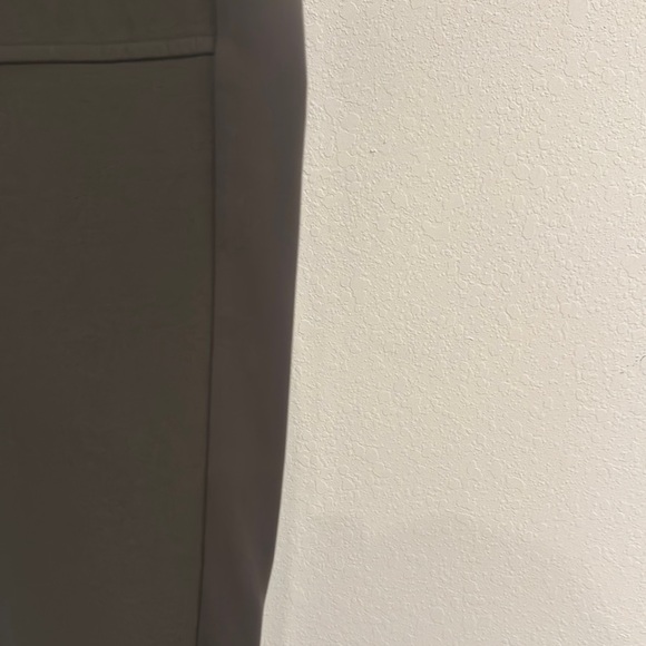 Athleta Green Track Pants with Hybrid Design - Picture 4 of 13